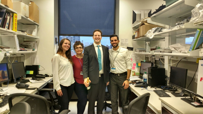 Akarm Lab Meet the Team | Akar Laboratory