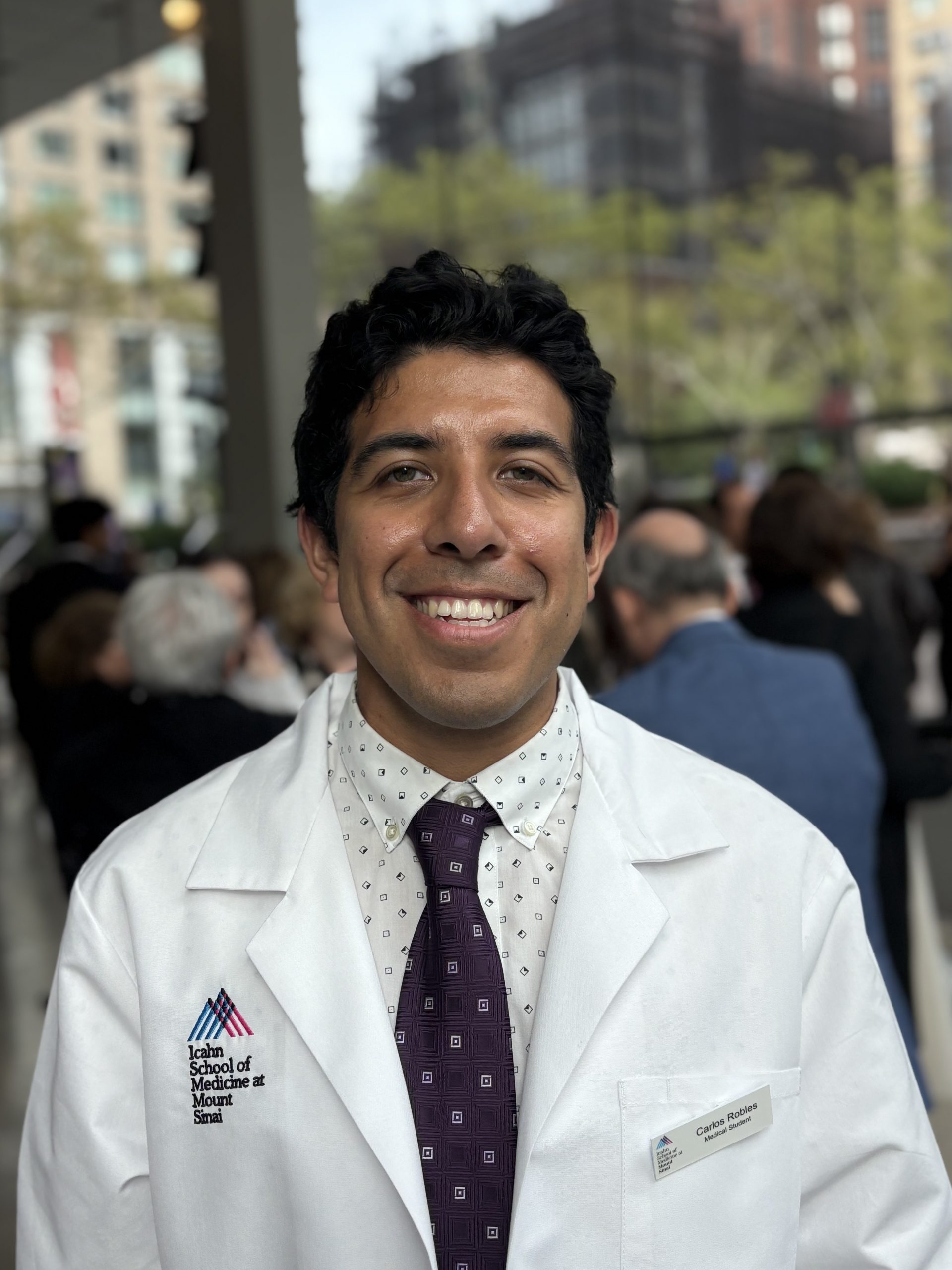 Carlos Robles, BA